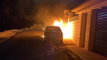 Pemukim Ilegal Israel Serang Desa Kristen Palestina di Tepi Barat, 2 Mobil Dibakar