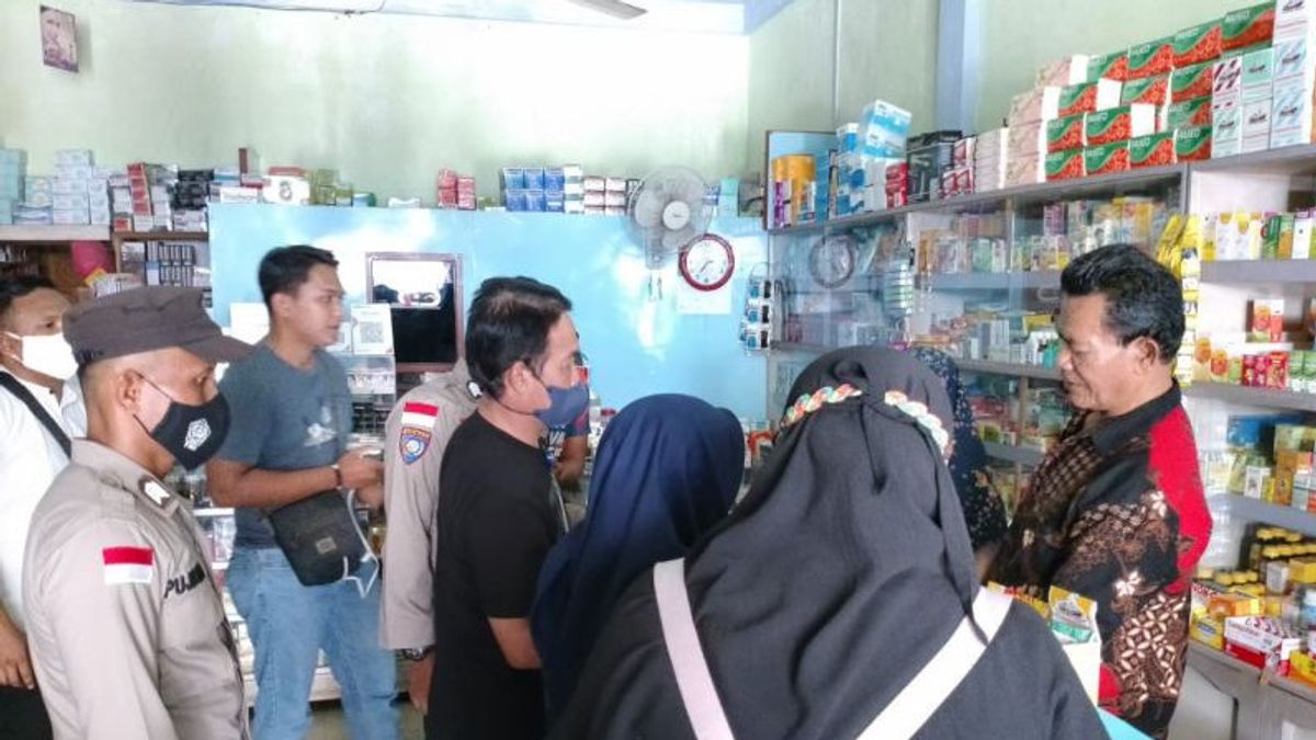 صيدلية في منطقة راناي كيبري درازيا ، شرطة بيلوتوتي تداول أدوية شراب