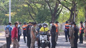 120 Pengendara di Suramadu Positif COVID-19, Walkot Eri Cahyadi:<i>Nyuwun Tulung</i> Jaga Prokes