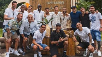 Herrera Celebrates Birthday With Messi, Ramos And Neymar, But No Mbappe
