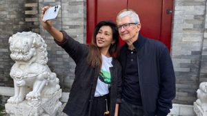 Tim Cook Kunjungi China: Bertemu Pengembang, Musisi, dan Fotografer Terkenal