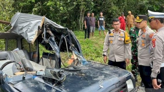 A 5-Year-Old Baby Becomes A Victim In A Fatal Accident On Central Sumatra Cross Road