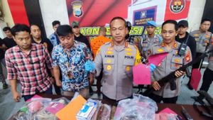 Polrestabes Makassar Gerebek Pabrik Pembuatan Senjata Tajam Busur