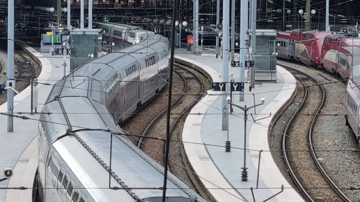 Le Premier ministre français assure que le sabotage du train à grande vitesse est légal