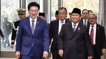 プラボウォと日本の防衛大臣が士官候補生とインド太平洋の交流について議論