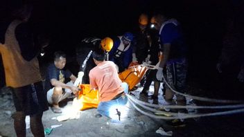 German Caucasians In Bali Died Falling From A 15 Meter High Cliff While Enjoying Sunset At Luhur Srijong Temple