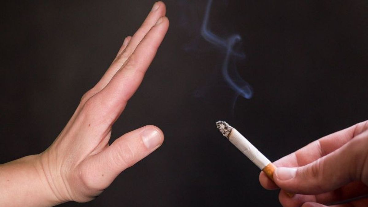 Lung Specialist Says New Smoking Effects Feel 10 To 20 Years In The Future
