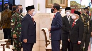 Wacana 3 Periode Presiden Tak Produktif, Sosok Qodari yang Usung Jokowi-Prabowo 2024 Dipertanyakan