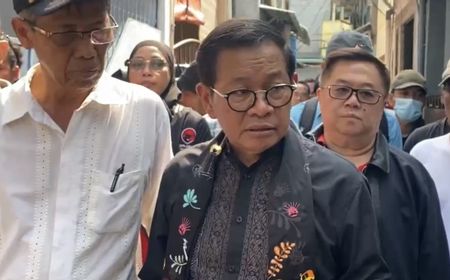 Momen Ibu-ibu Minta Amplop Saat Pramono Blusukan ke Sunter Agung 