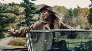 Bercerita tentang Hubungan yang Rumit, Ini Makna Lagu <i>All To Well</i> Taylor Swift 