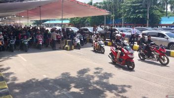 Backflow Of Motorcycle Cycling Passengers At Bakauheni Port Rises