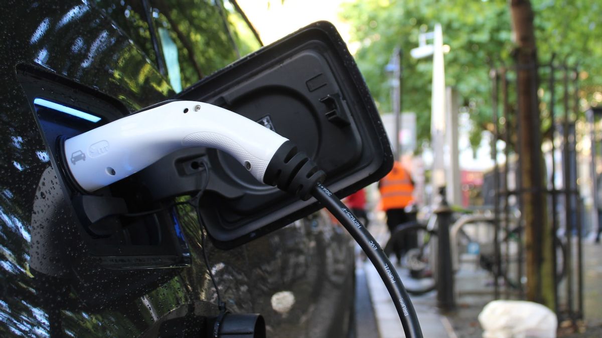 DPR Encourages More Transition Programs To Electric Vehicles For Better Air