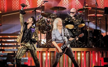 Brian May: Freddie Mercury Ingin Kami Terus Memainkan Musik Queen