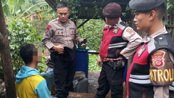 Alasan Cegah Gangguan Ketertiban di Garut, Polisi Sita Ratusan Liter Miras Jenis Tuak