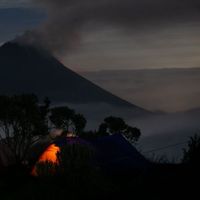 Gunung Merapi Luncurkan 68 Kali Awan Panas Guguran dalam Sepekan