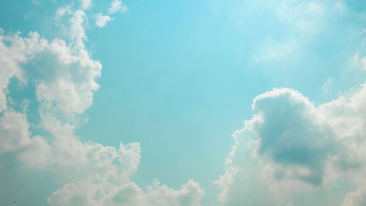 Langit Berwarna Biru, Begini Sebabnya Menurut Scient dan Agama