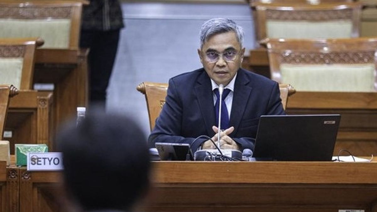 Ensemble, contrôler le KPK sous le nom d’Anyar Setyo Budiyanto