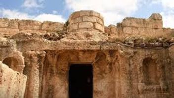 奇跡とアッシャブール・カフフィのメッセージに満ちたアッシャブール・カフフィの物語を明らかにする