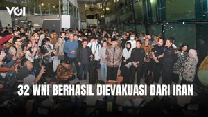 Menlu Sugiono Sambut Langsung WNI dari Iran yang Berhasil Dievakuasi