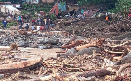 Dihadang Cuaca dan Gelombang Laut, Kepala BNPB Berangkat ke Adonara, Flores Timur Besok Pagi