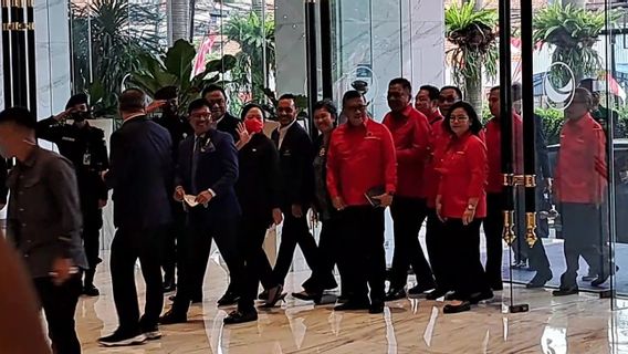 Tiba di NasDem Tower, PDIP Mulai Safari Politik Pertama