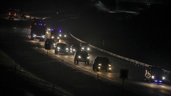 月の休日、帰郷の交通の流れに急増なし