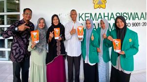 Students From Aceh Create Bilih Fish Into Innovative Snacks