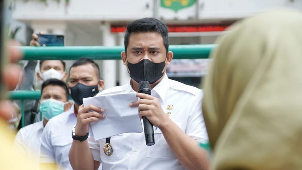 鲍比·纳苏蒂夫·凯马林根(Bobby Nasution Kemalingan)的官邸病毒式传播,Satpol PP成员的肇事者
