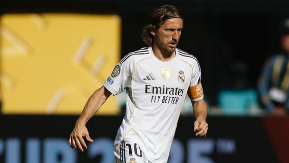 Luka Modric, si Kecil yang Taklukkan Liga Inggris