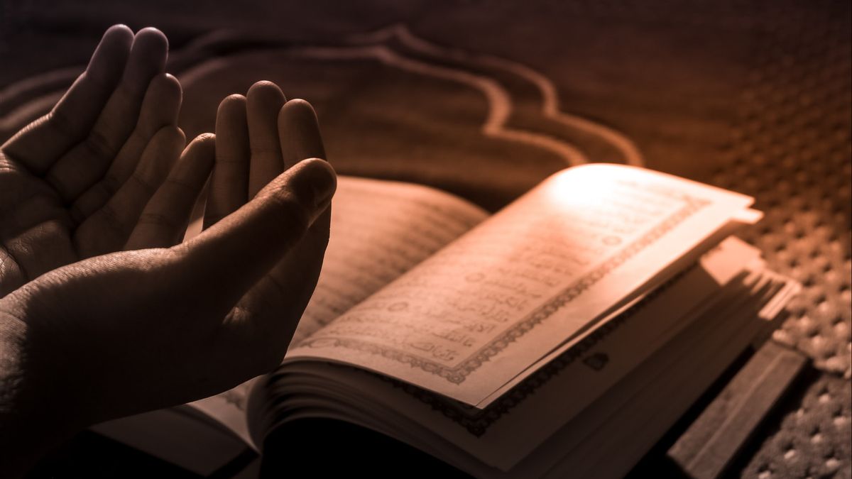 Bacaan Doa Niat Puasa Senin Kamis dan Keutamaannya