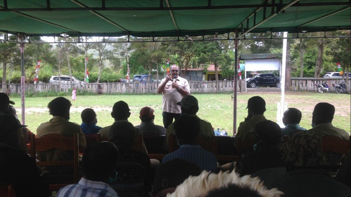 Deputy Head Of Jayawijaya To Village Heads: Vaccination Is Not Meant To Inconvenience The People