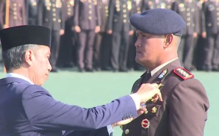 Daftar 3 Nama Polisi yang Dapat Anugerah Bintang Bhayangkara Nararya dari Jokowi