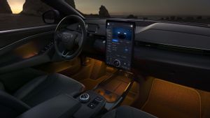 Berbeda dari GM, Ford Tetap Pertahankan Sistem Apple CarPlay dan Android Auto