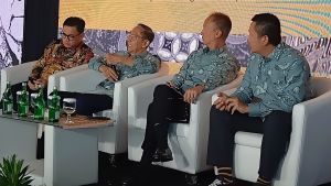 Cerita Eks Menko Ekuin Ginandjar Kartasasmita, Tutup 16 Bank demi Redam Krisis Moneter 1998