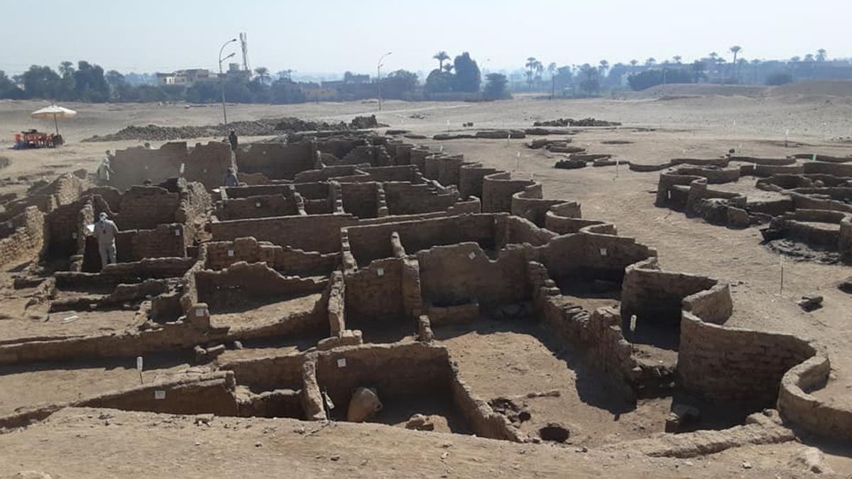 ワウ この3 000年前の古代エジプトの都市の遺跡は考古学者を