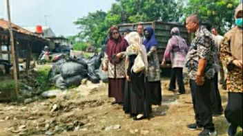 Buang Limbah Medis Sembarangan, DLHK Beri Sanki Dua Rumah Sakit di Karawang