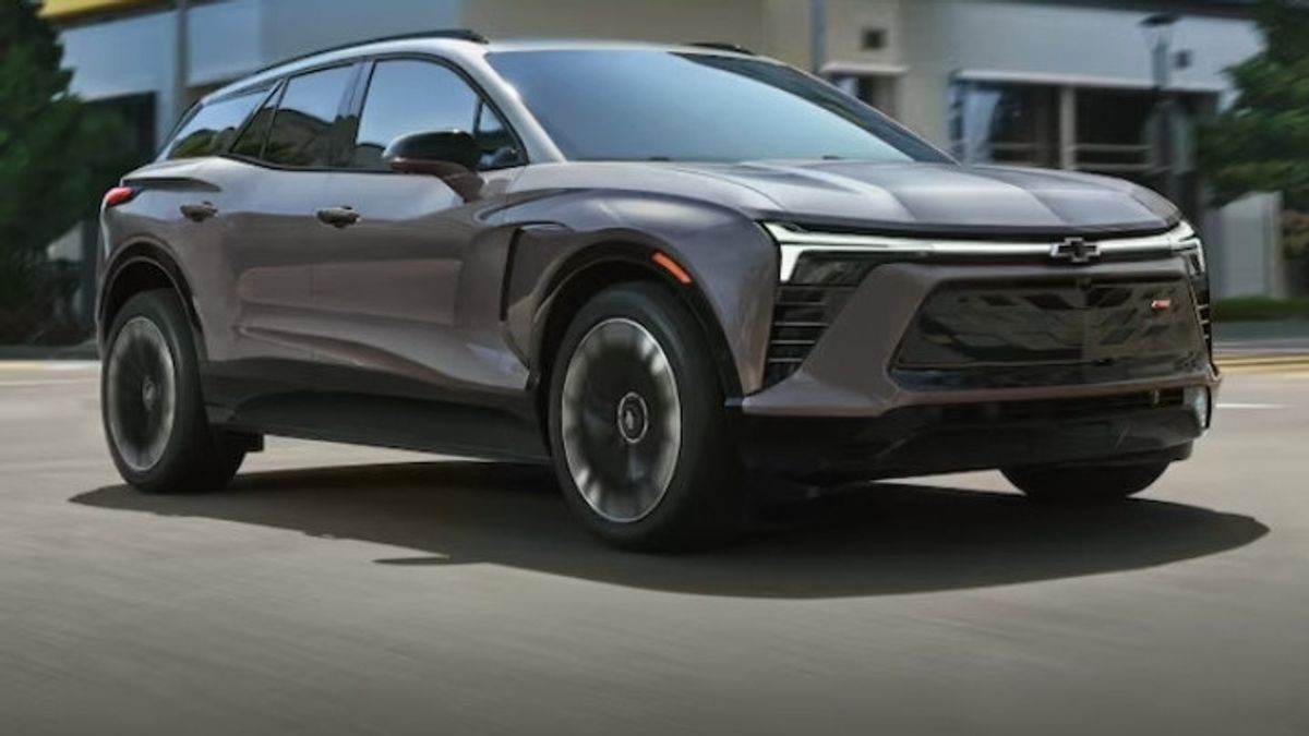 General Motors Temporarily Stops Sales Of EV Blazers Related To Software Issues