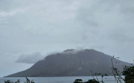 Gunung Ruang Alami 20 Kali Gempa, Badan Geologi: Potensi Bahaya pada Lontaran Material