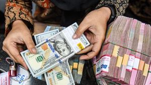 Rupiah Berpotensi Menguat, Dolar AS Tertekan Sentimen Tarif Trump