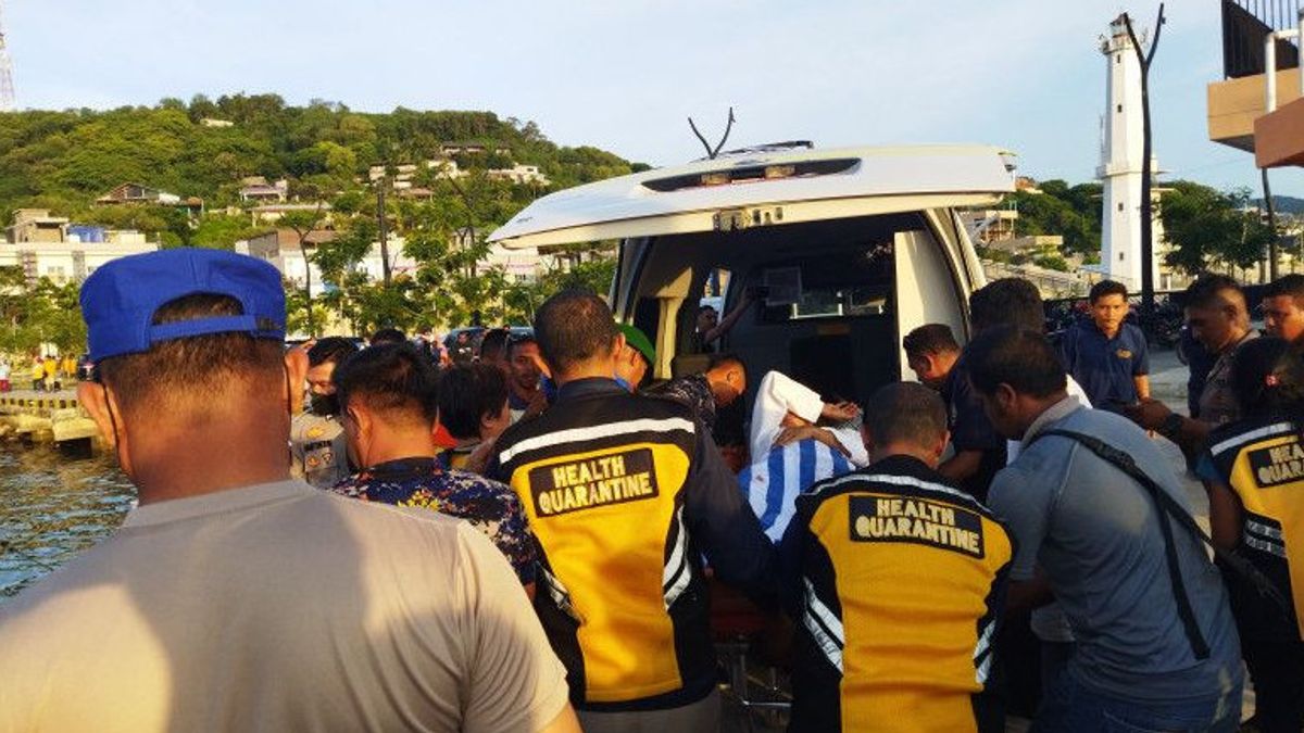 فريق البحث والإنقاذ يجلي 19 راكبا من غرق السفينة في لابوان باجو وإصابة أجنبي واحد
