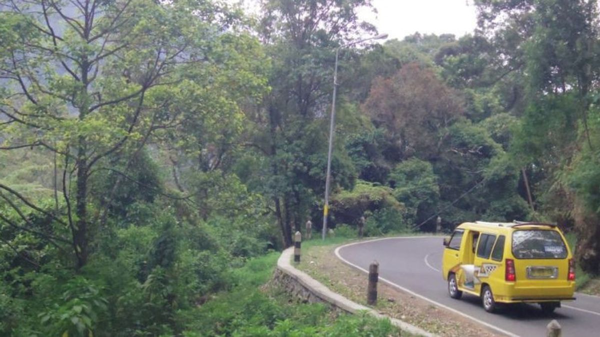 西爪哇省政府保证省级道路在回乡期间没有洞