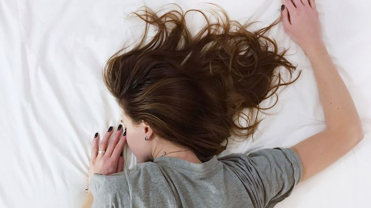 Catat! Tidur di Akhir Pekan Tak Mengganti Waktu Tidur yang Kurang di Hari Sebelumnya