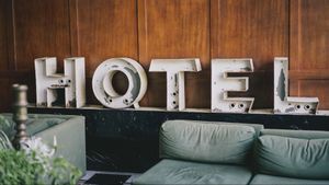 Ratusan Restoran dan Hotel di Jakbar Dapat Hibah Pariwisata dari Kemenparekraf