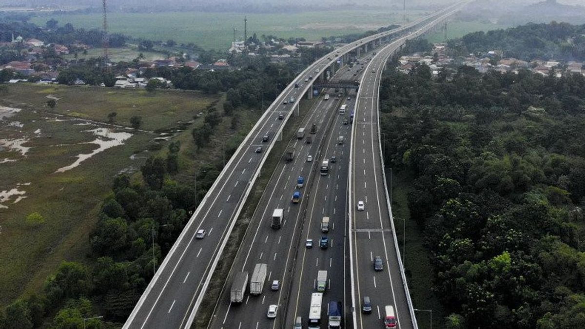 Arus Mudik Lebaran Padat, Polisi Terapkan Contraflow Mulai Hari Ini