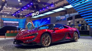 Bersinar di GIIAS 2025, BYD dan Denza Kuasai 53,8 Persen Pasar EV Nasional