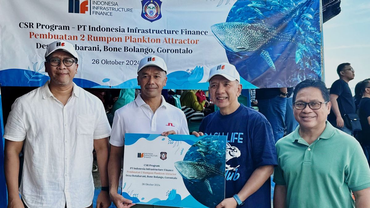 Soutenez le tourisme attraité du pape requin à Gorontalo, IIF fournit une aide CSR pour faire des rumeurs