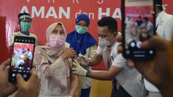 Les Bénéficiaires De Bansos Dans Le Sud-est De Minahasa Doivent Présenter Une Carte De Vaccination