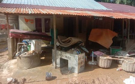 Belasan Rumah dan Jembatan Rusak Akibat Banjir di Aceh Singkil