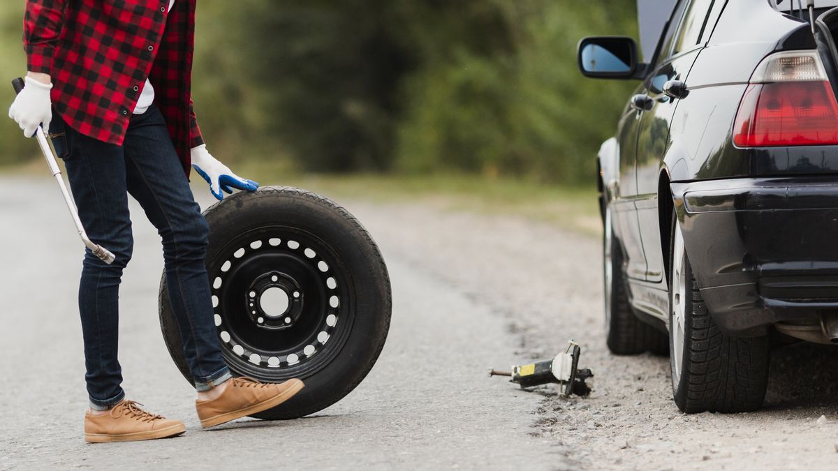 Tanda-tanda Ban Mobil Harus Diganti: Berikut Beberapa Cirinya