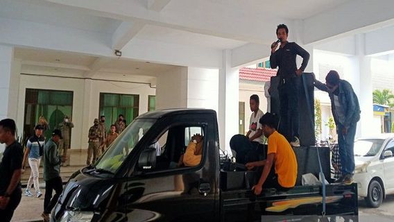 Biar Tak Fitnah, Kejari Minta Massa Pendemo Lengkapi Bukti Laporkan Korupsi Pengadaan Tanah Pemkot Baubau